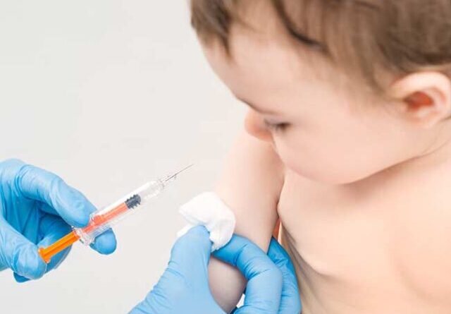 Continúa la vacunación anticovid en niños de entre 6 meses y 3 años en el país