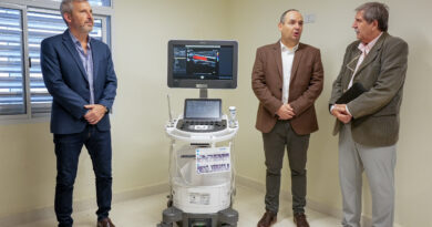 El gobierno recibió en donación un nuevo ecógrafo para el hospital San Martín de Paraná