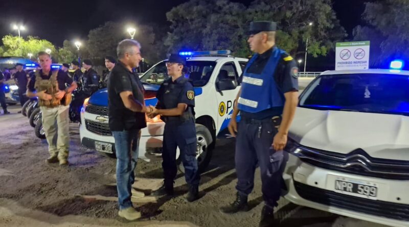 Con despliegue terrestre, aéreo y fluvial se realizó el Operativo Barrio Seguro en Bajada Grande