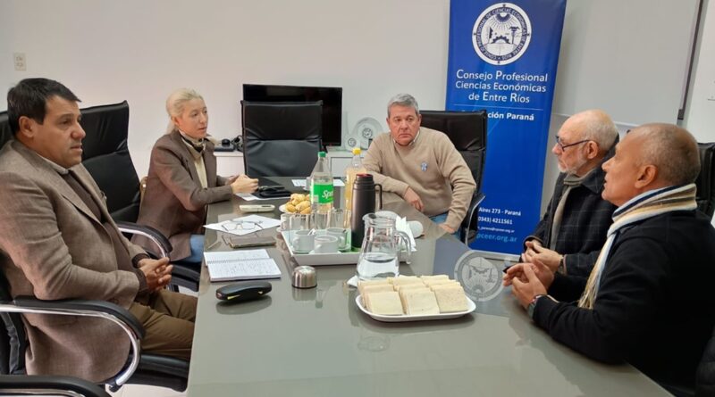Contadores y comerciantes de Paraná proponen acciones conjuntas ante la crisis del sector