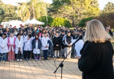 Paraná y las escuelas conmemoraron los 213 años de la elevación a Villa
