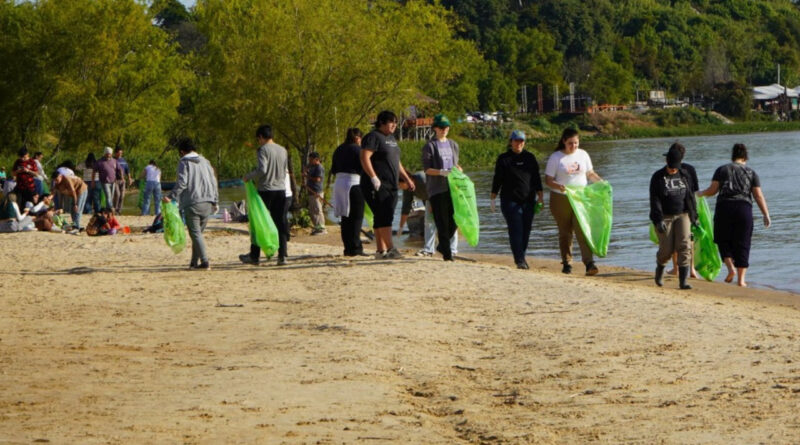 La conciencia ambiental ganó relevancia en una jornada junto al río