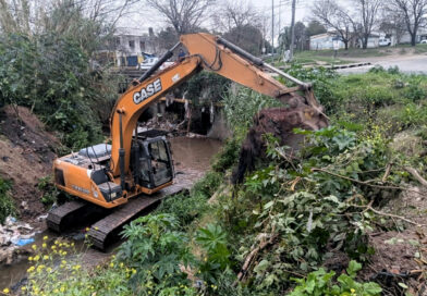 Avanzan los trabajos de limpieza y desobstrucción en arroyos en Paraná