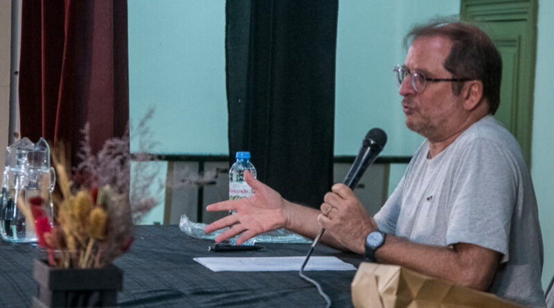 Martín Kohan destacó el valor de acercar la literatura a la comunidad