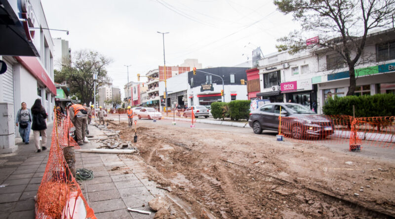 Comenzaron los trabajos de la obra de renovación en calle 25 de Mayo