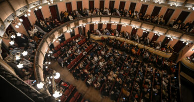 El Teatro 3 de Febrero presenta su cartelera local y nacional