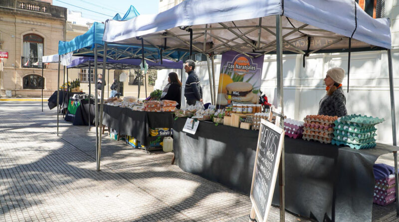 La Feria en tu Barrio incorporó la Plaza Carbó como un nuevo punto fijo