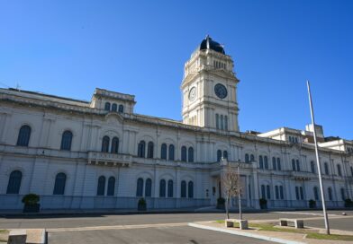 El martes comienza el pago de sueldos a la administración pública provincial