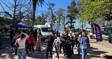 Trámites y servicios del gobierno provincial llegaron al Parque Gazzano