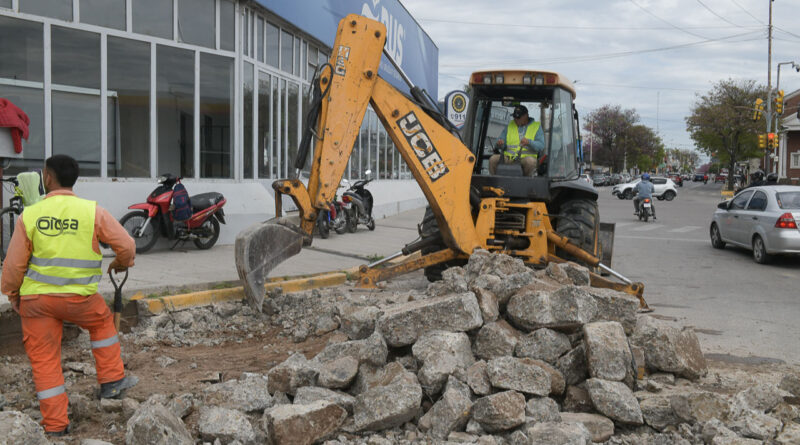 Calle a calle: la Municipalidad avanza en trabajos sobre avenida Almafuerte