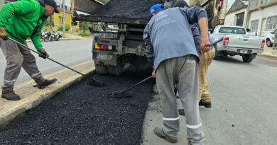Plan Calle a Calle: la Municipalidad continúa con el bacheo en Paraná